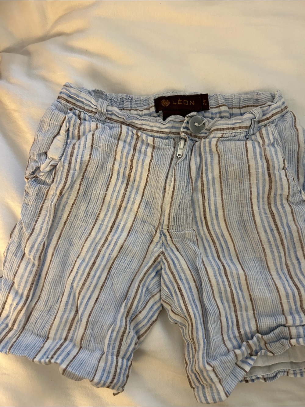 LÉON Striped Linen Shorts in Blue & Tan